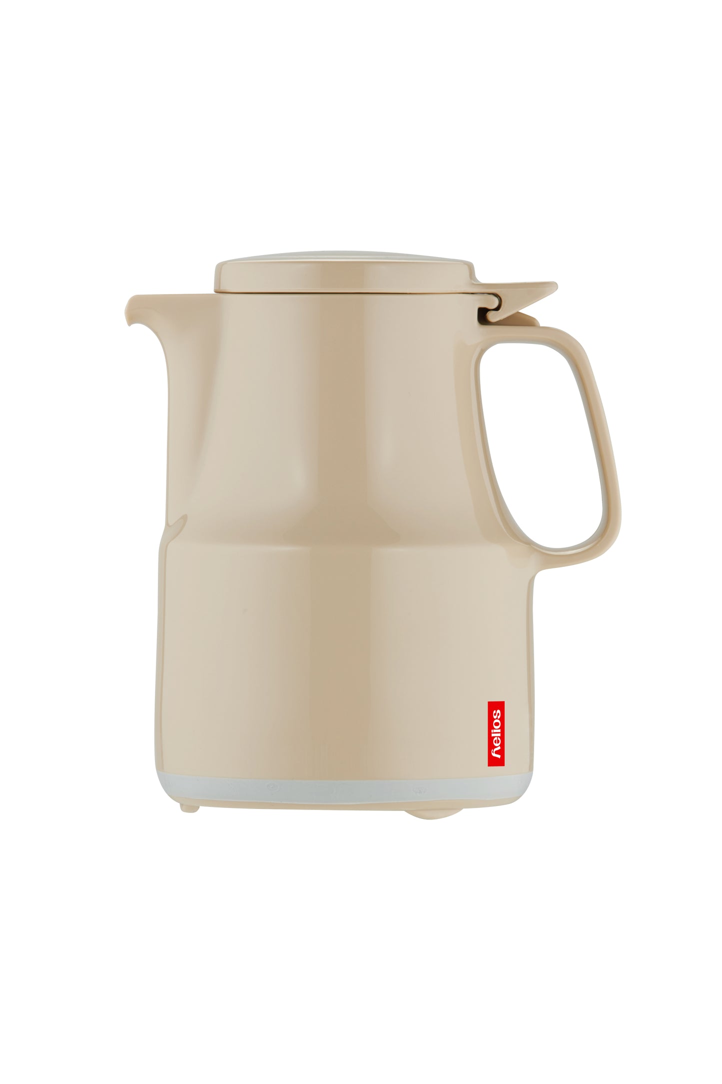 Beige Thermoskanne mit rotem Logo-Aufkleber.