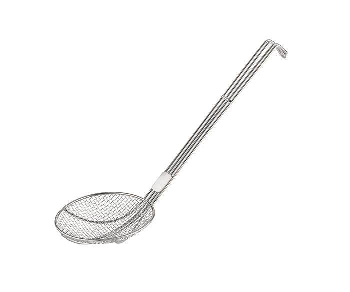 Küchensieb mit langem Griff.