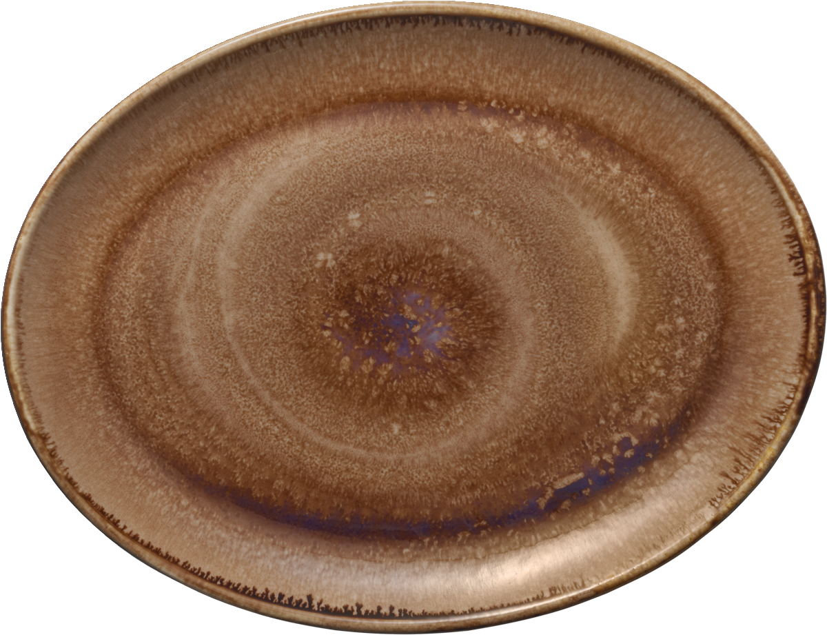 Brauner ovaler Teller, rustikales Design.
