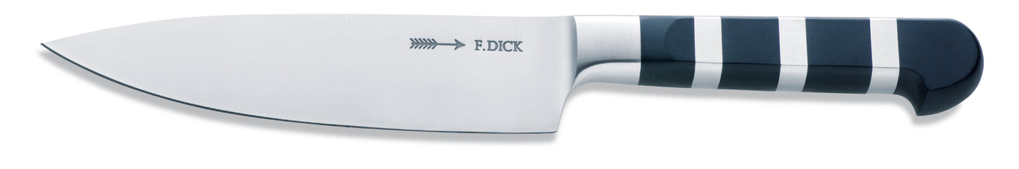 Kochmesser mit gestreiftem Griff.