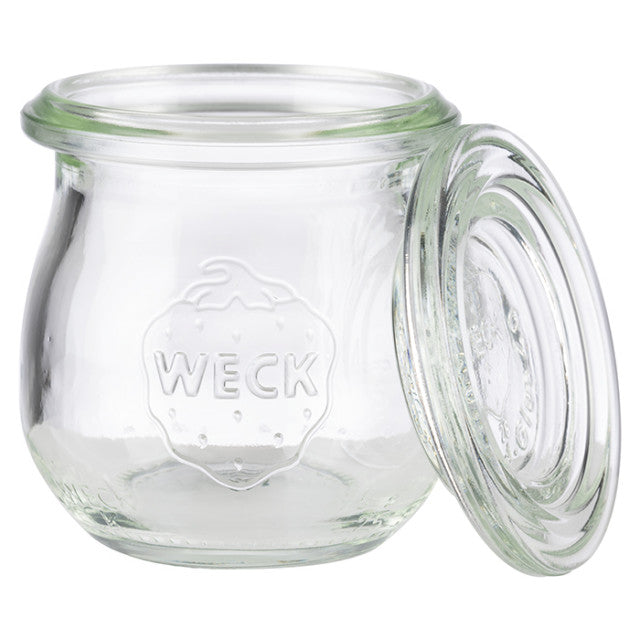 Weck-Glas mit abgenommenem Deckel.