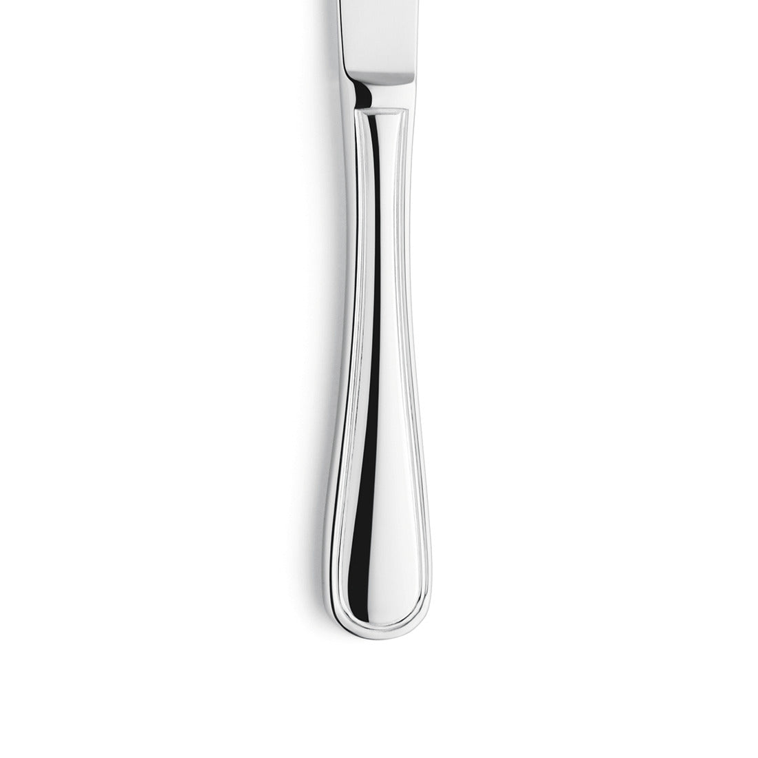 Silbernes Messer auf weißem Hintergrund.