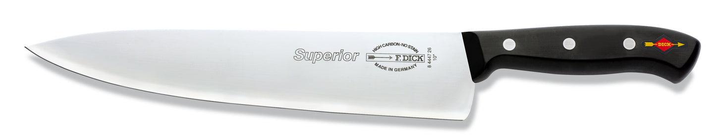 Kochmesser mit schwarzem Griff.