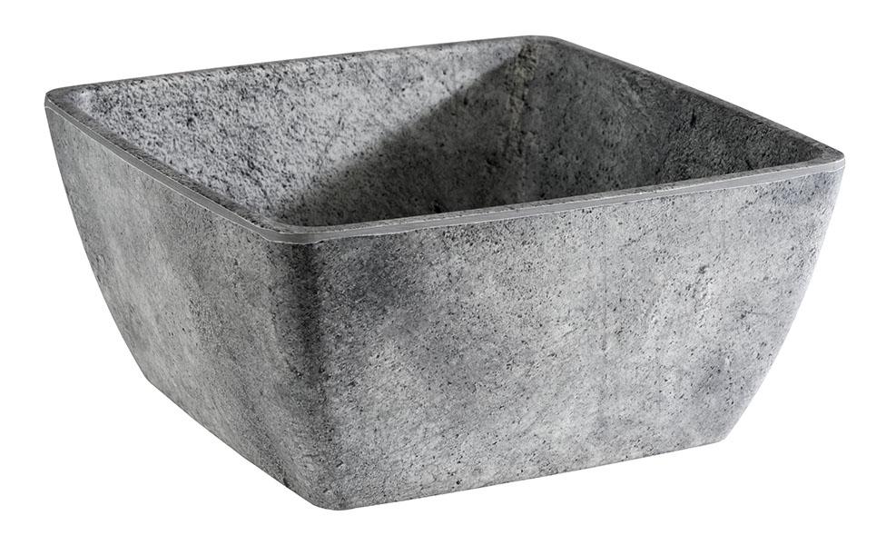 Graue, quadratische Steinschale.