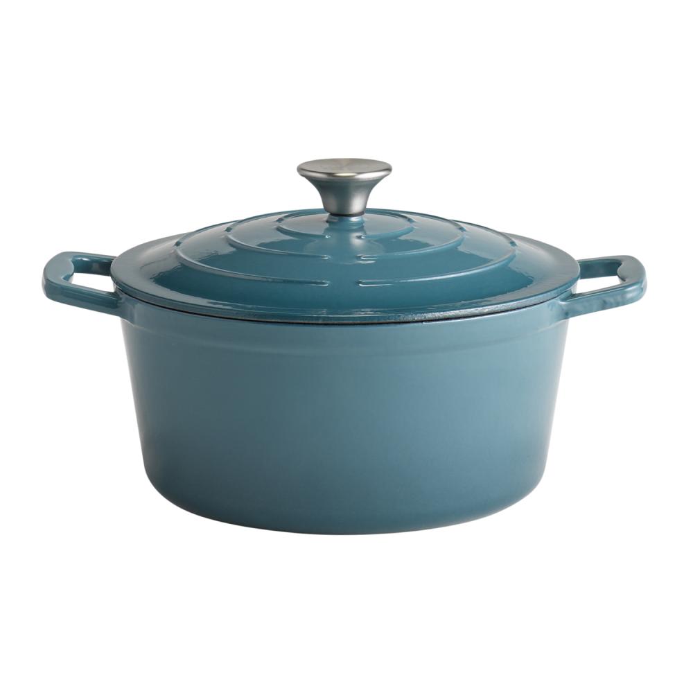 Blauer Kochtopf mit Deckel.