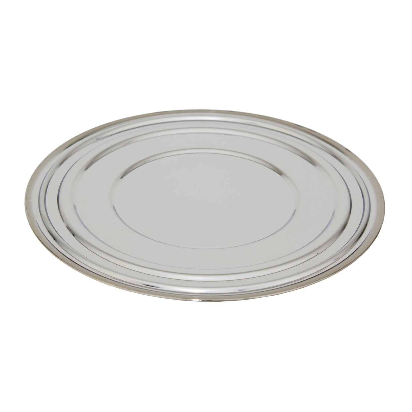 Silbernes Tablett auf weißem Hintergrund.