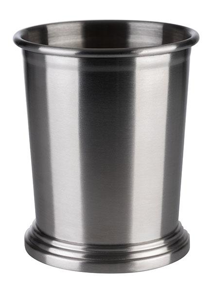 Metallbecher mit schlichtem Design.