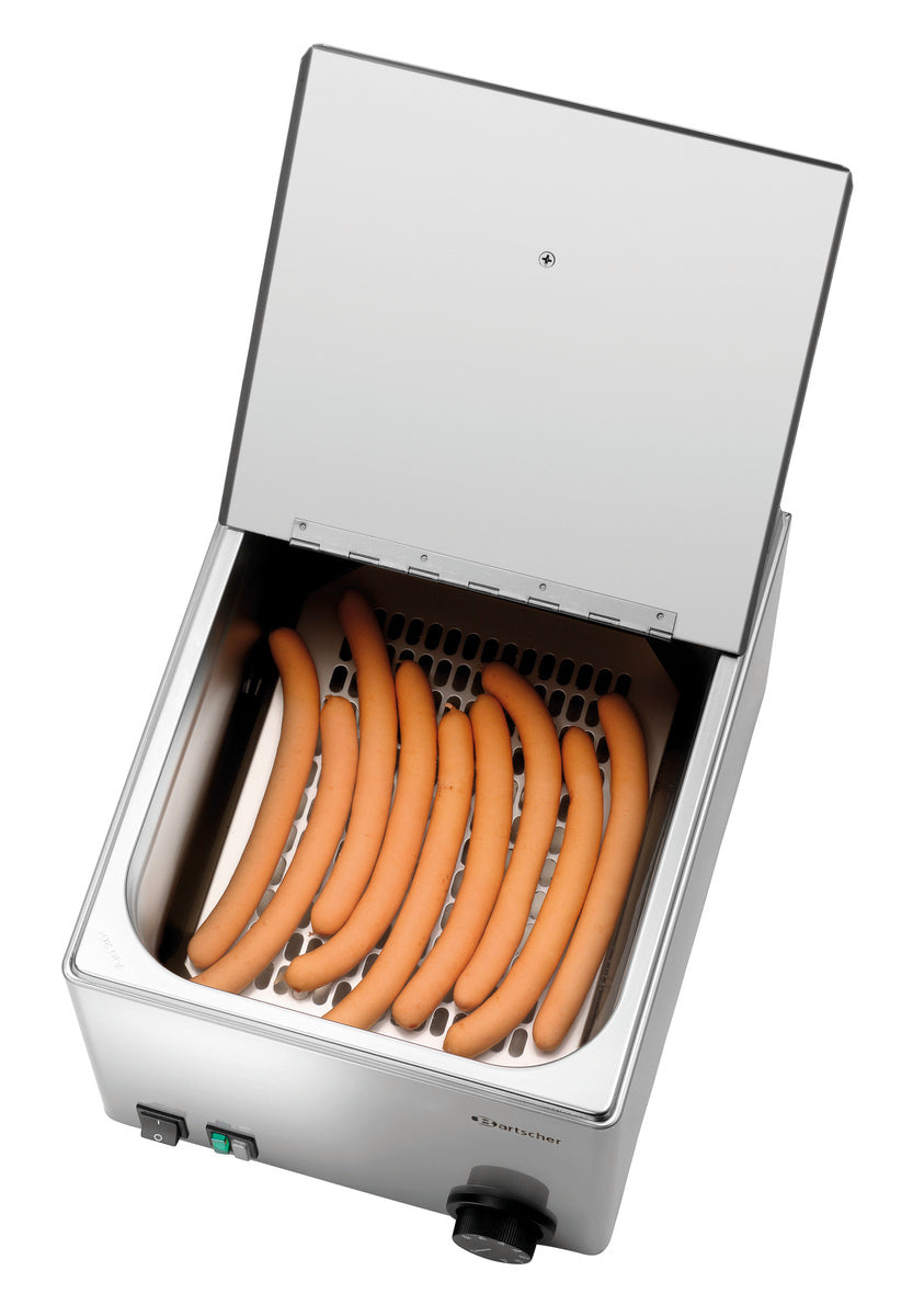Wurstwärmer mit Würstchen im Behälter.