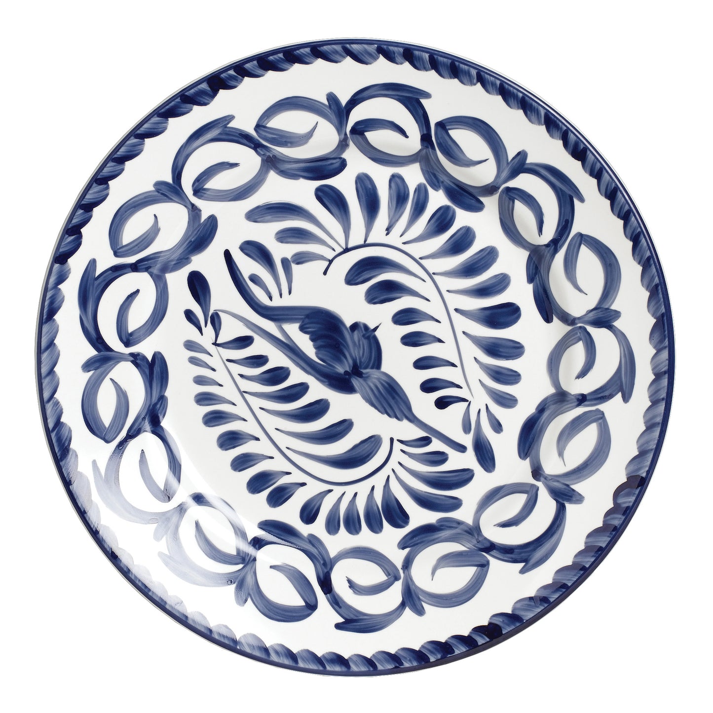 Blauer Teller mit floralem Muster.