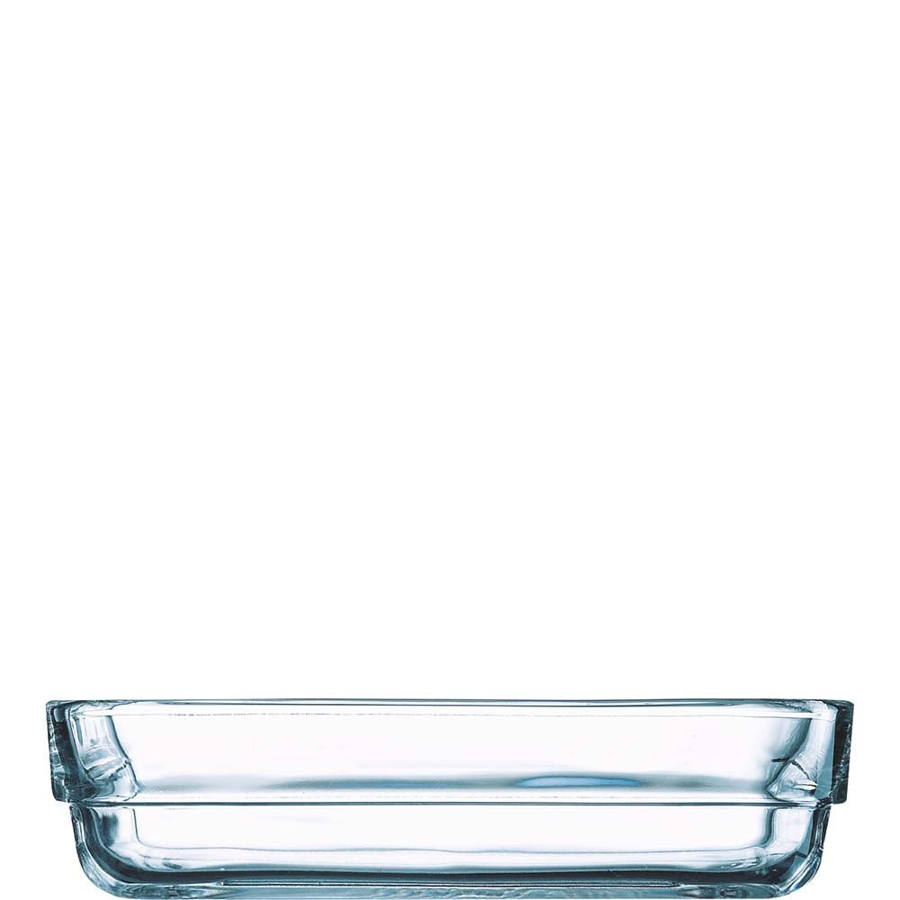 Glasservierplatte auf weißem Hintergrund