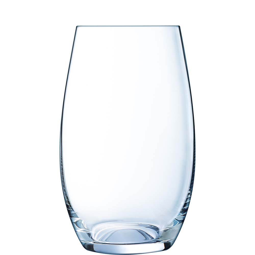 Klares Wasserglas, leer