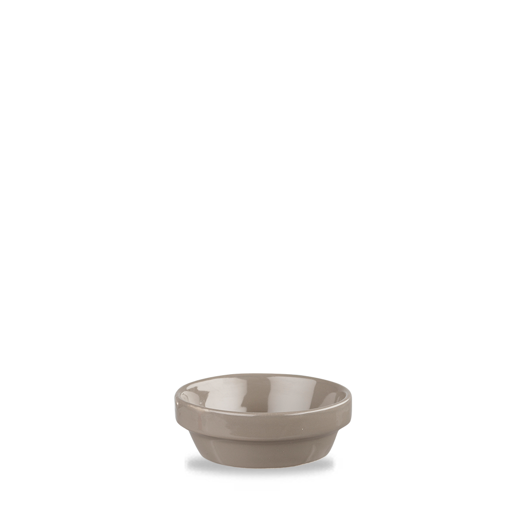 Beige Schüssel auf weißem Hintergrund.