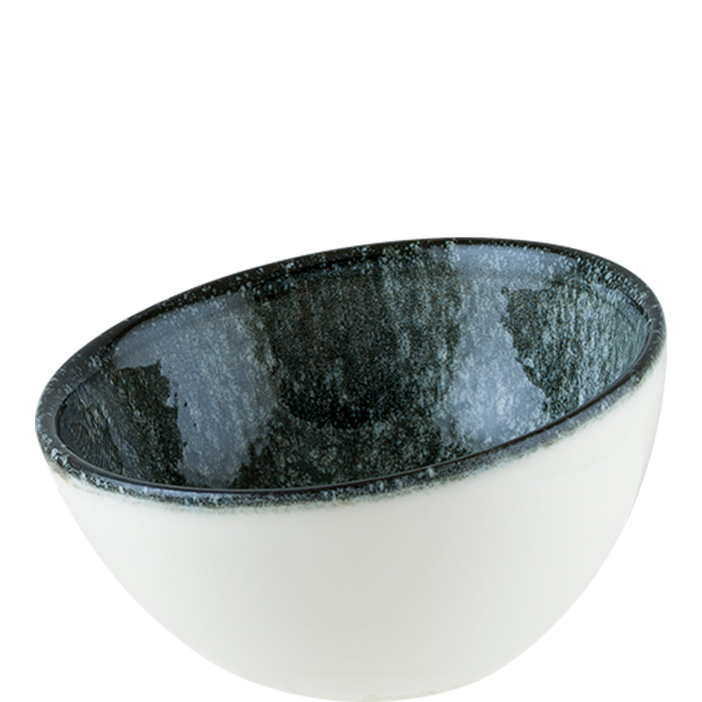Weiße Schüssel mit blauer Innenglasur