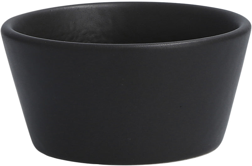 Schwarze Schale aus Keramik.