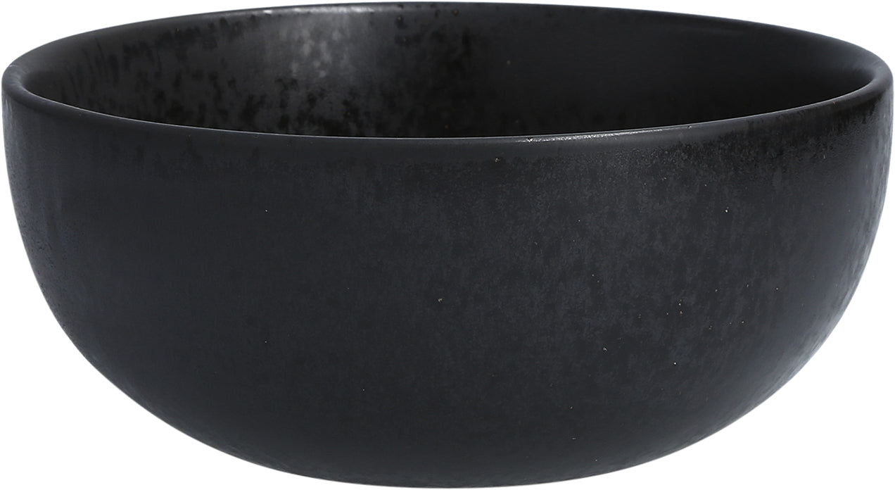 Schwarze Schüssel aus Keramik.