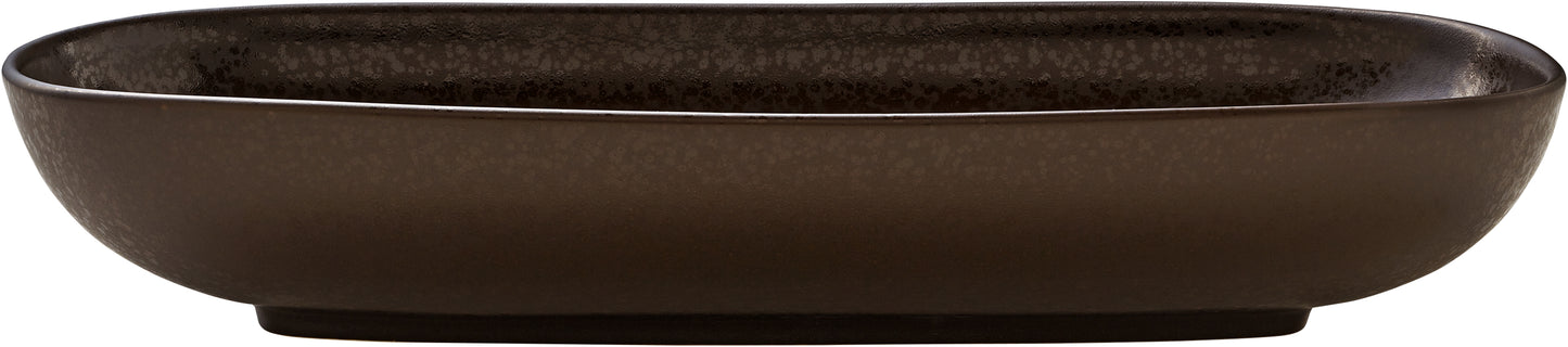 Braune, ovale Schale aus Keramik.