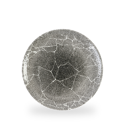 Schwarzer, zerbrochener Ball in Schwarzweiß