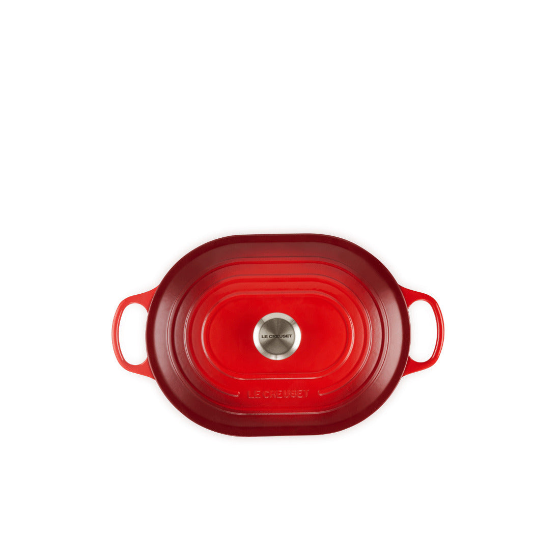 Roter ovaler Bräter mit Deckel und Griffen.