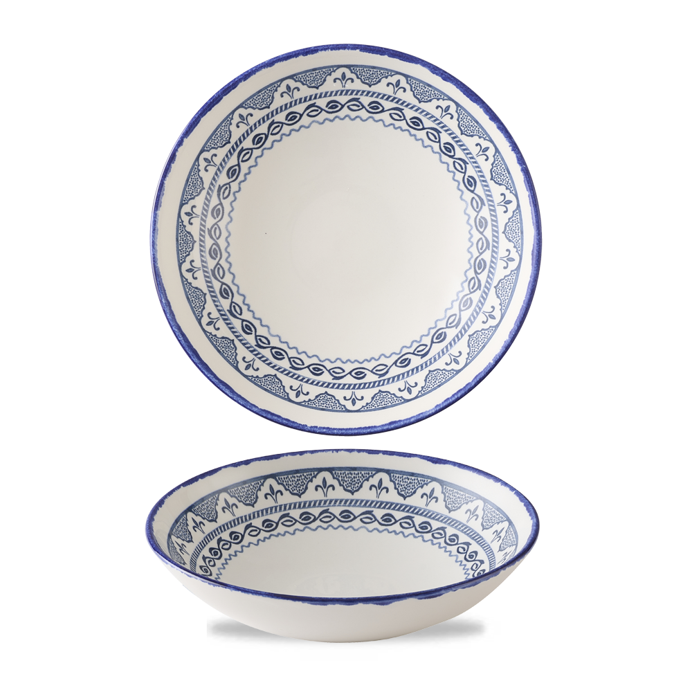Zwei Teller mit blauem Muster.