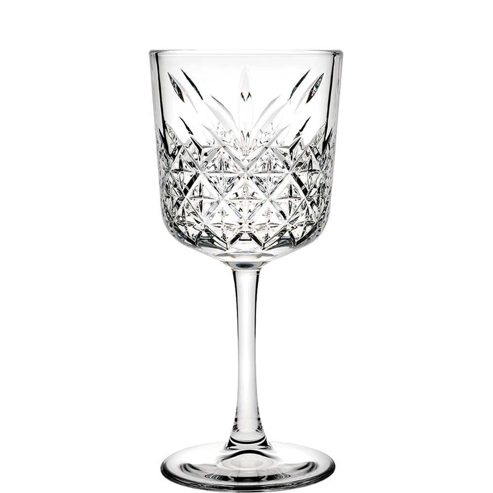 Kristall-Weinglas mit Schnitzmuster