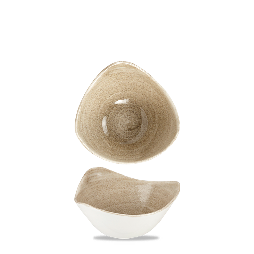 Zwei beige, dreieckige Schalen.