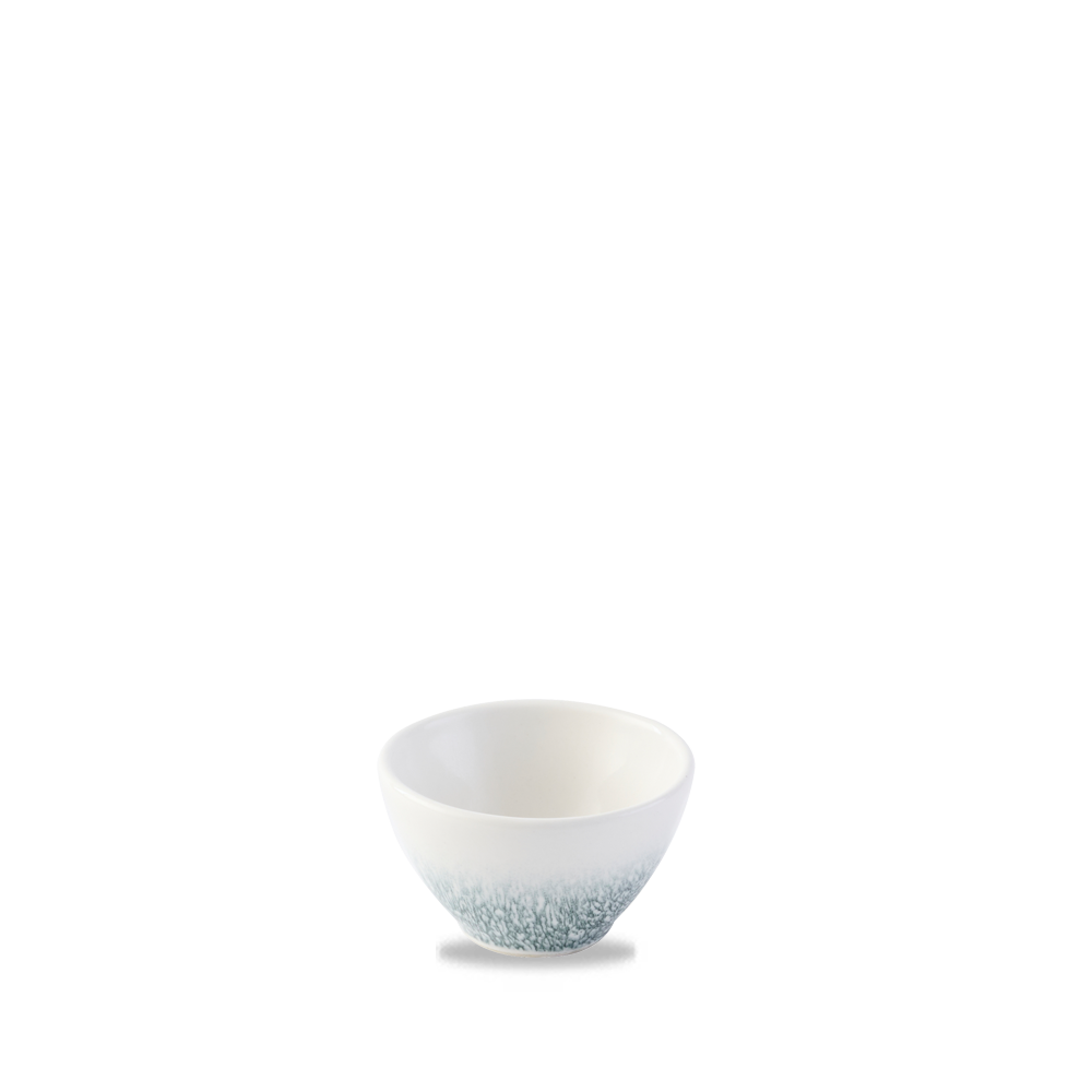 Weiße Schale mit blauem Rand.