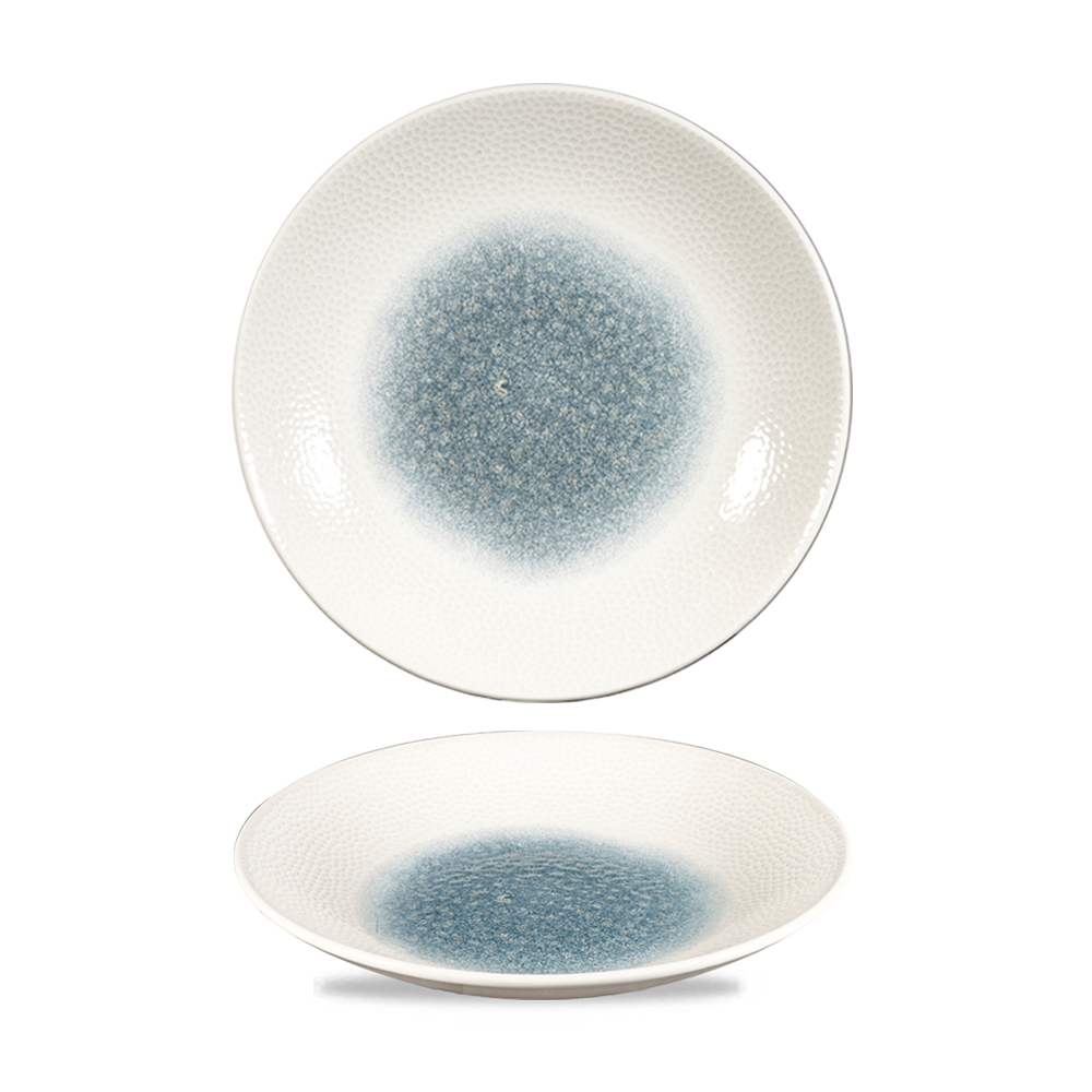 Zwei Teller mit blauem Muster.