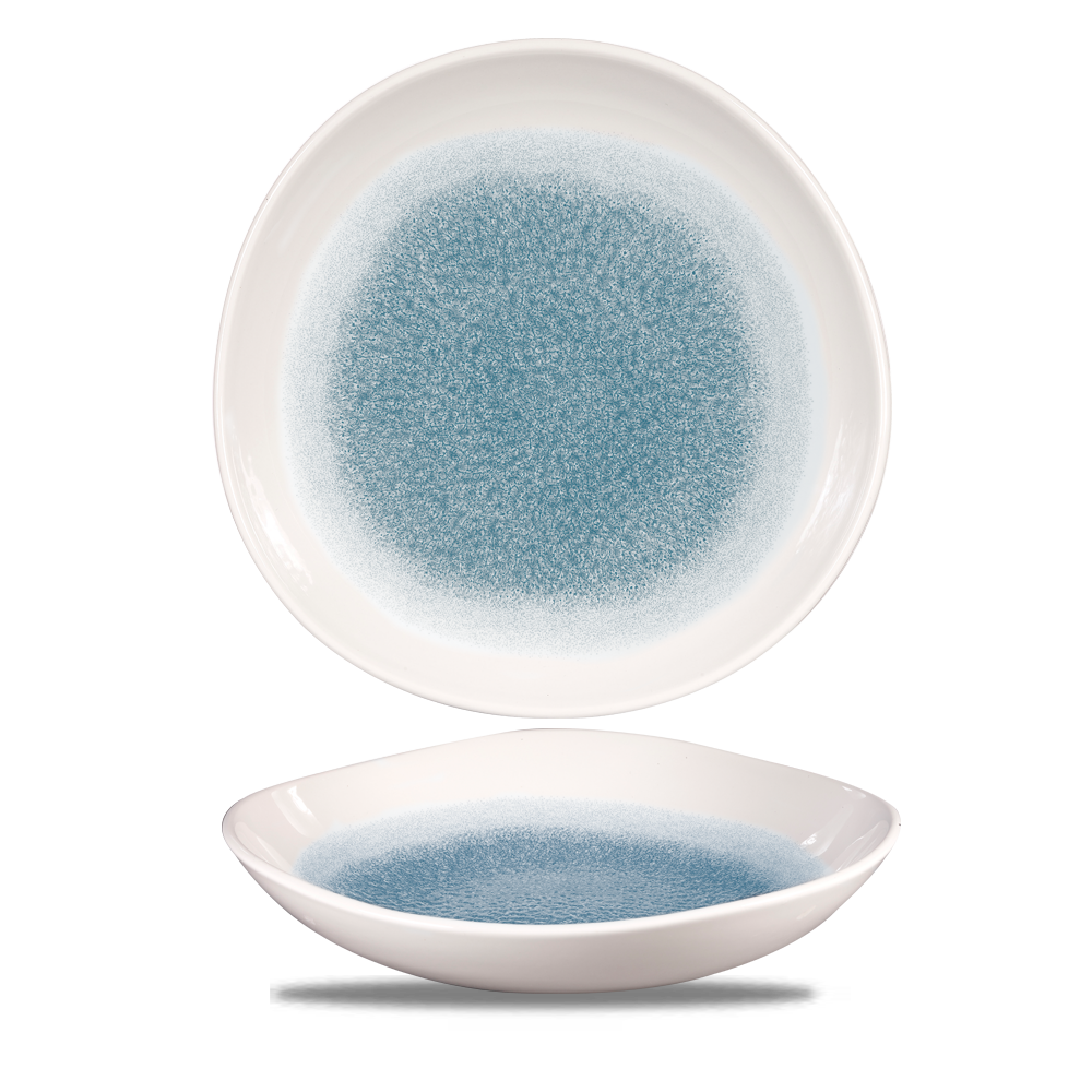 Zwei Teller mit blauem Muster.
