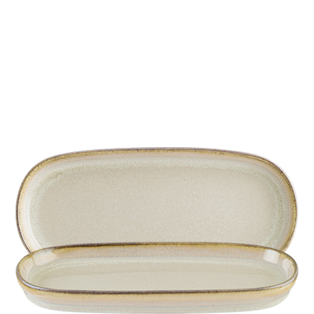 Zwei ovale, beige Servierplatten.