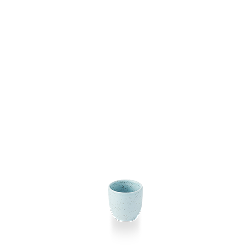 Weiße Tasse auf Tisch