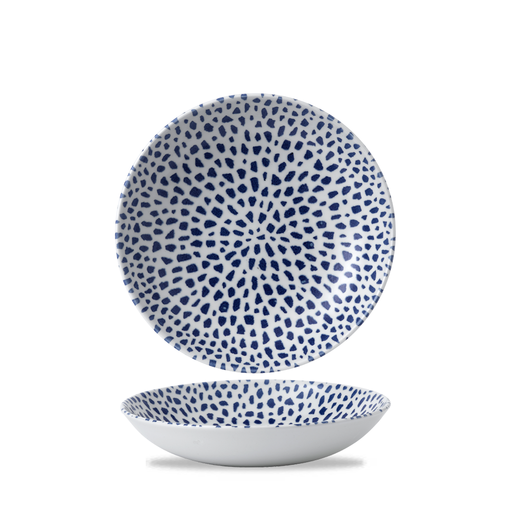 Zwei Teller mit blauem Muster.