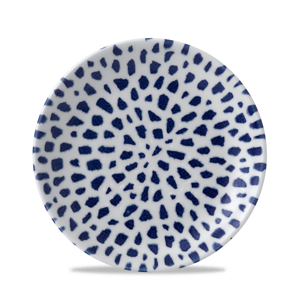 Teller mit blauem Muster.