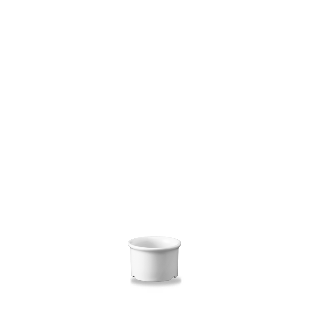 Weißer Porzellanbecher auf weißem Hintergrund.