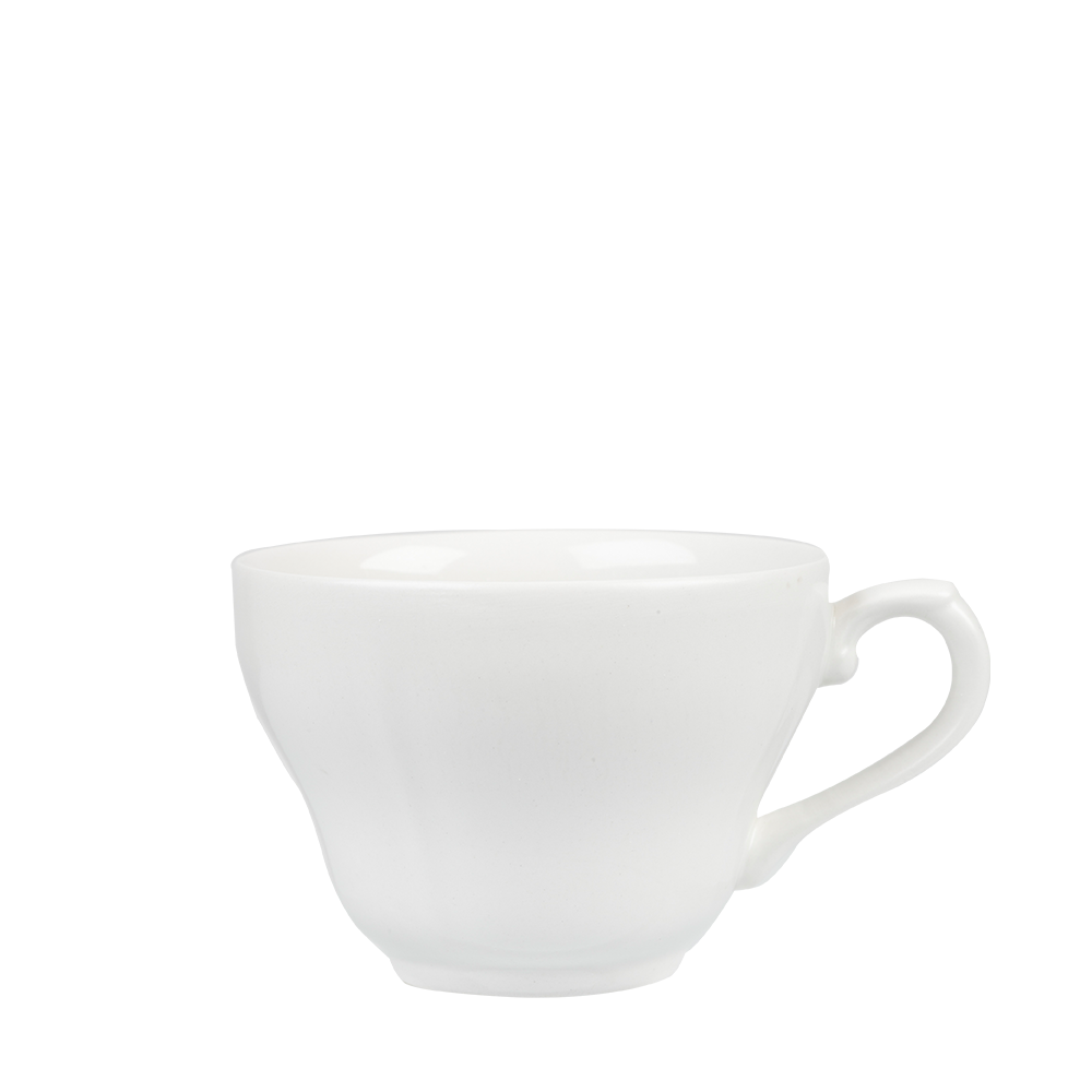 Weiße Tasse auf weißem Hintergrund.