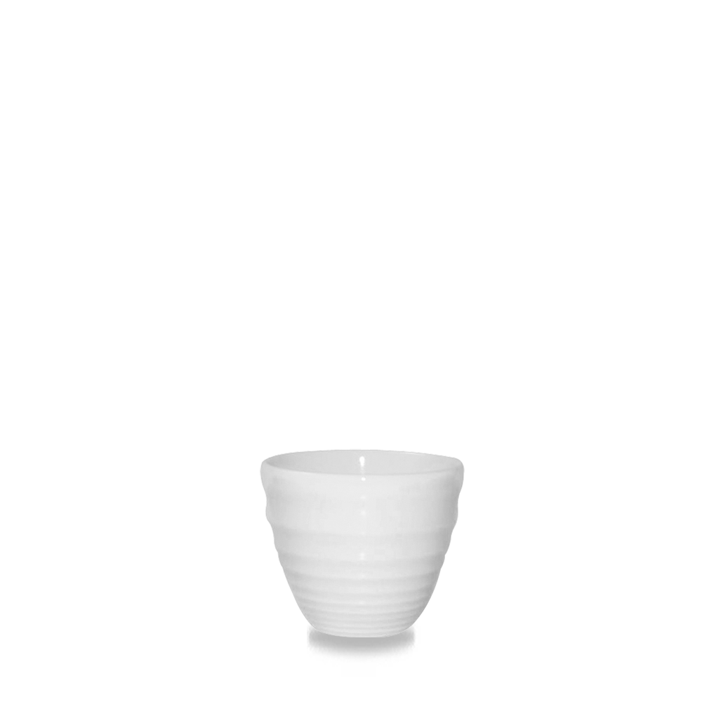 Weiße, geriffelte Porzellanschale, leer.