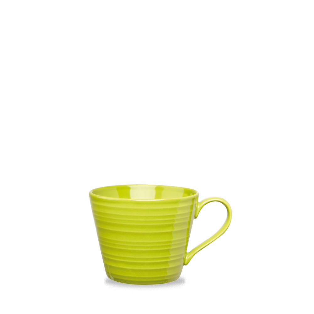 Grüne Tasse auf weißem Hintergrund.