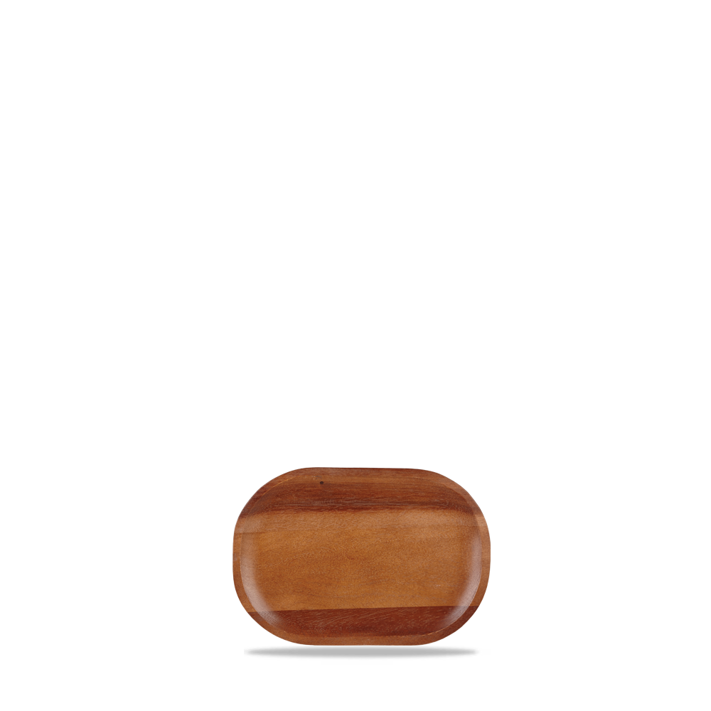 Holztablett auf weißem Hintergrund.