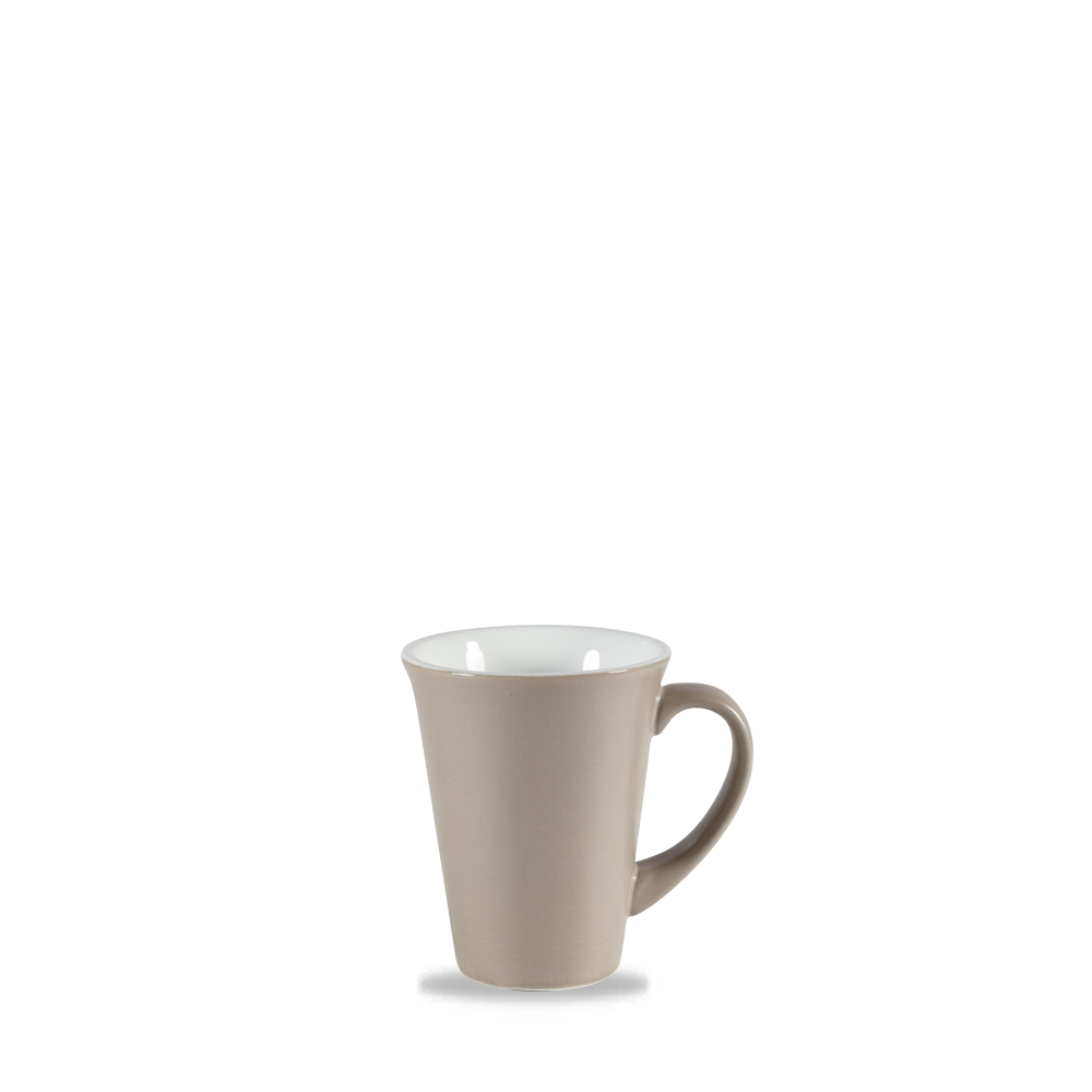Beige Tasse auf weißem Hintergrund.