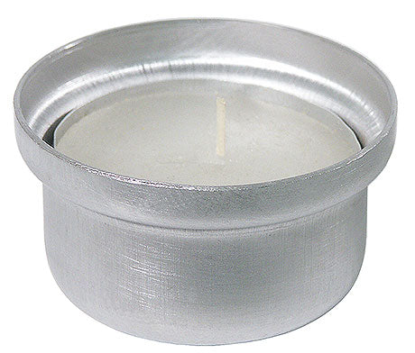 Teelicht in Aluminiumhalterung.
