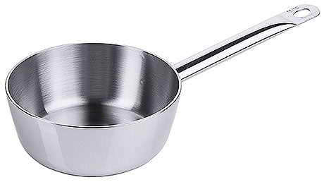 Silberner Stieltopf aus Edelstahl.