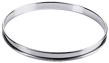 Runder Edelstahl-Tortenring ohne Boden.