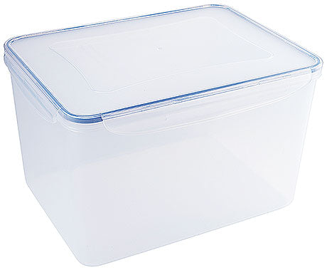 Transparente Kunststoffbox mit Deckel.