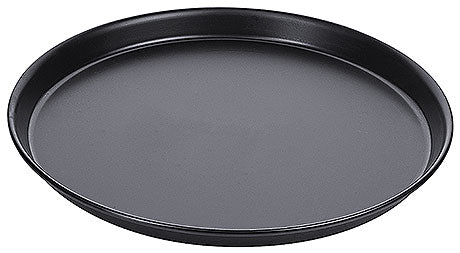 Schwarzes rundes Serviertablett aus Kunststoff.