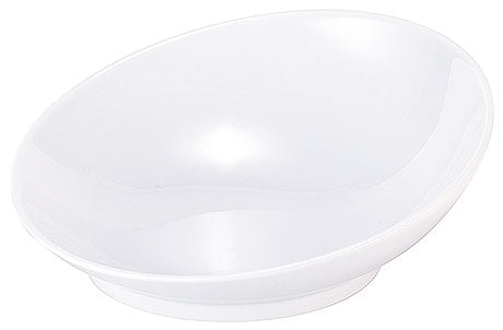 Weiße Schale, oval, schlicht.