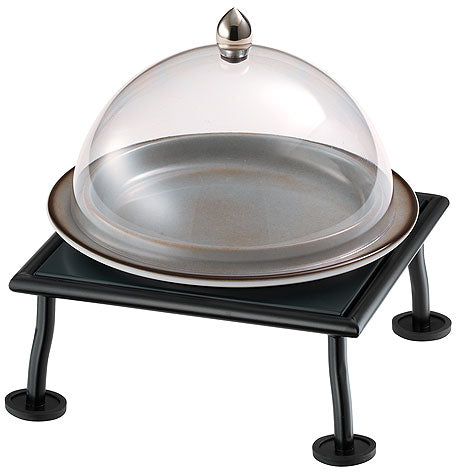 Buffetständer mit Glashaube und Teller.