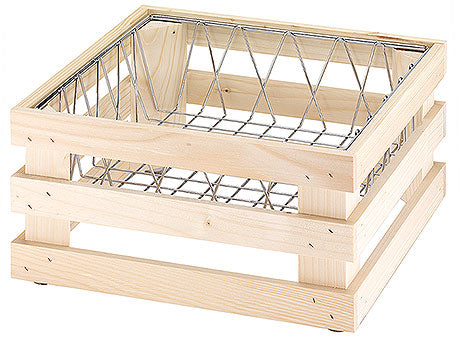 Holzkiste mit Drahtgittereinsatz.