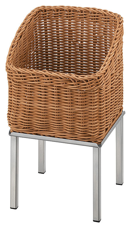 Geflochtener Korb auf Metallgestell.