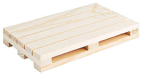 Holzpalette für Gastronomiebedarf.