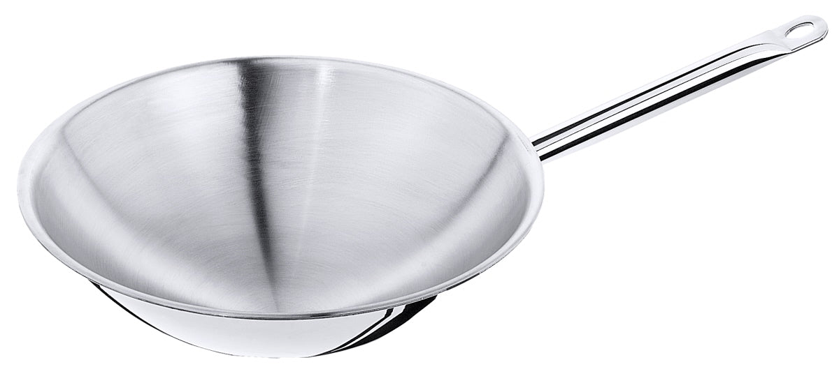Edelstahl-Wok mit langem Griff.