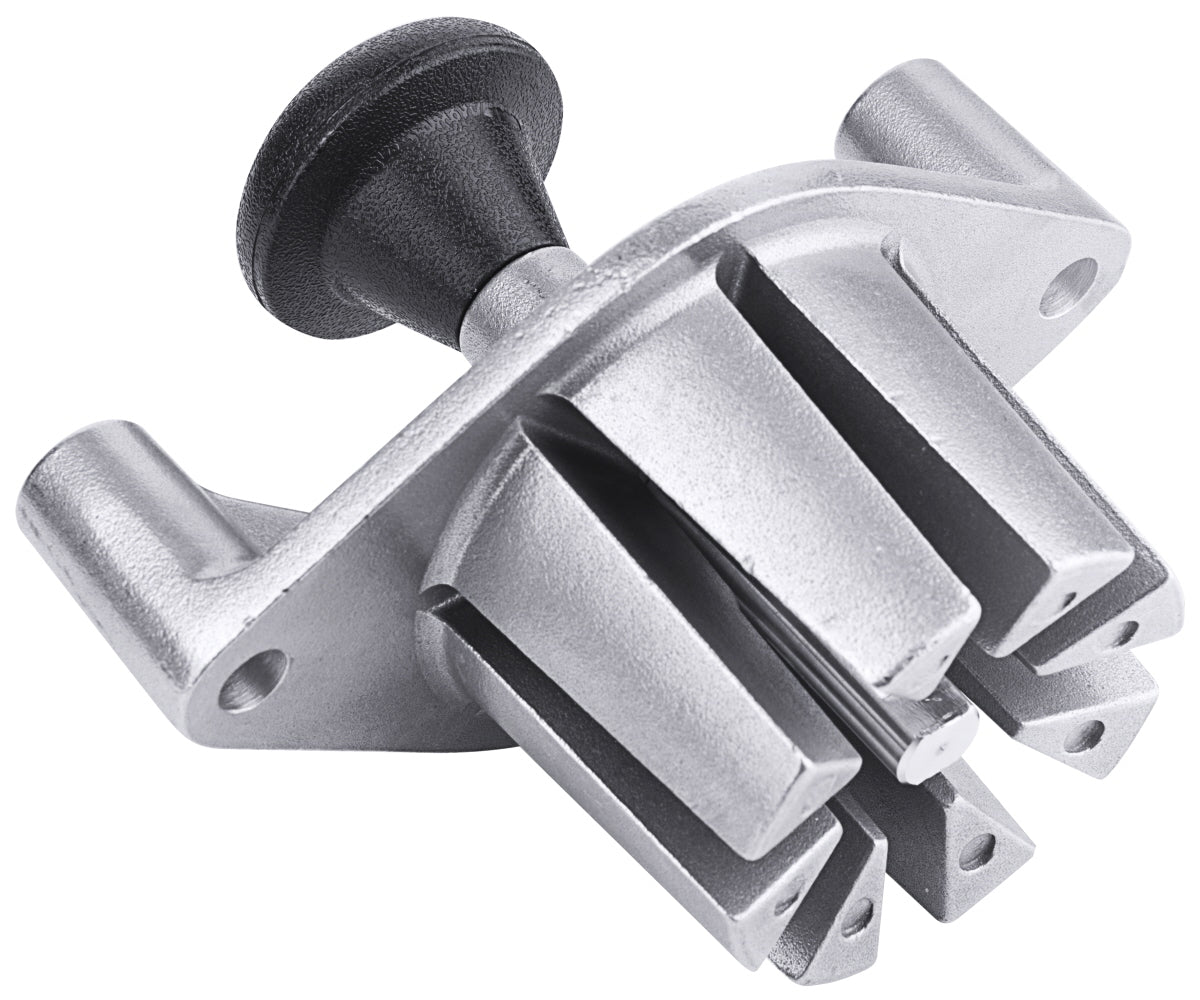 Metallgerät mit Griff und Klingen.